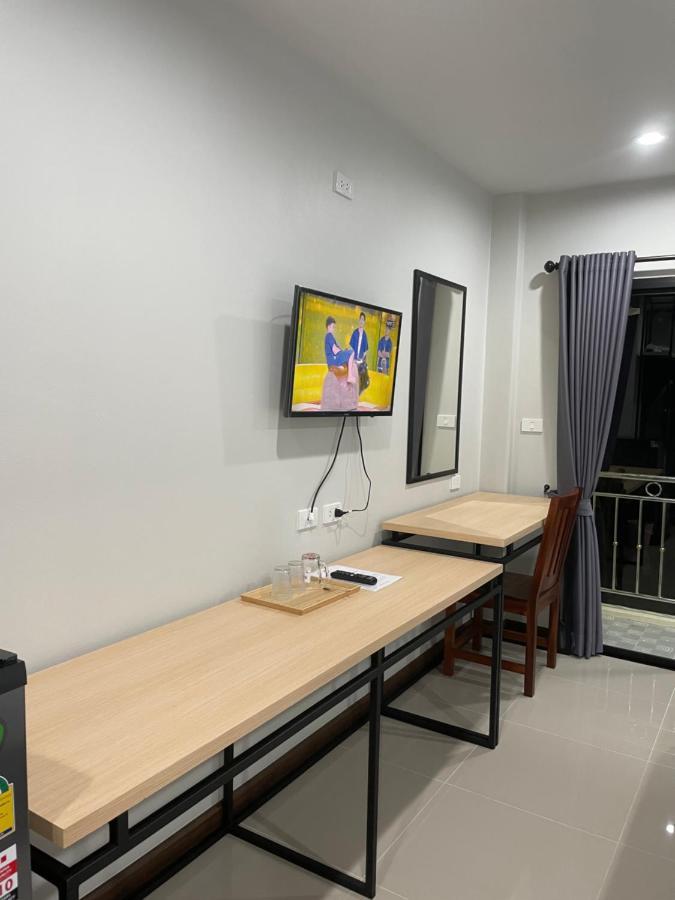 โรงแรมนิยม เอสทีเอ็น 2 - Niyom Stn 2 Hotel Ban Phue Экстерьер фото