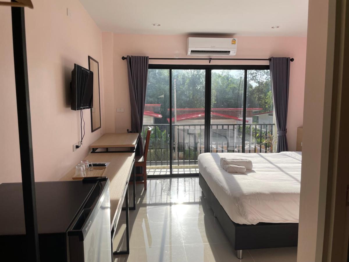 โรงแรมนิยม เอสทีเอ็น 2 - Niyom Stn 2 Hotel Ban Phue Экстерьер фото